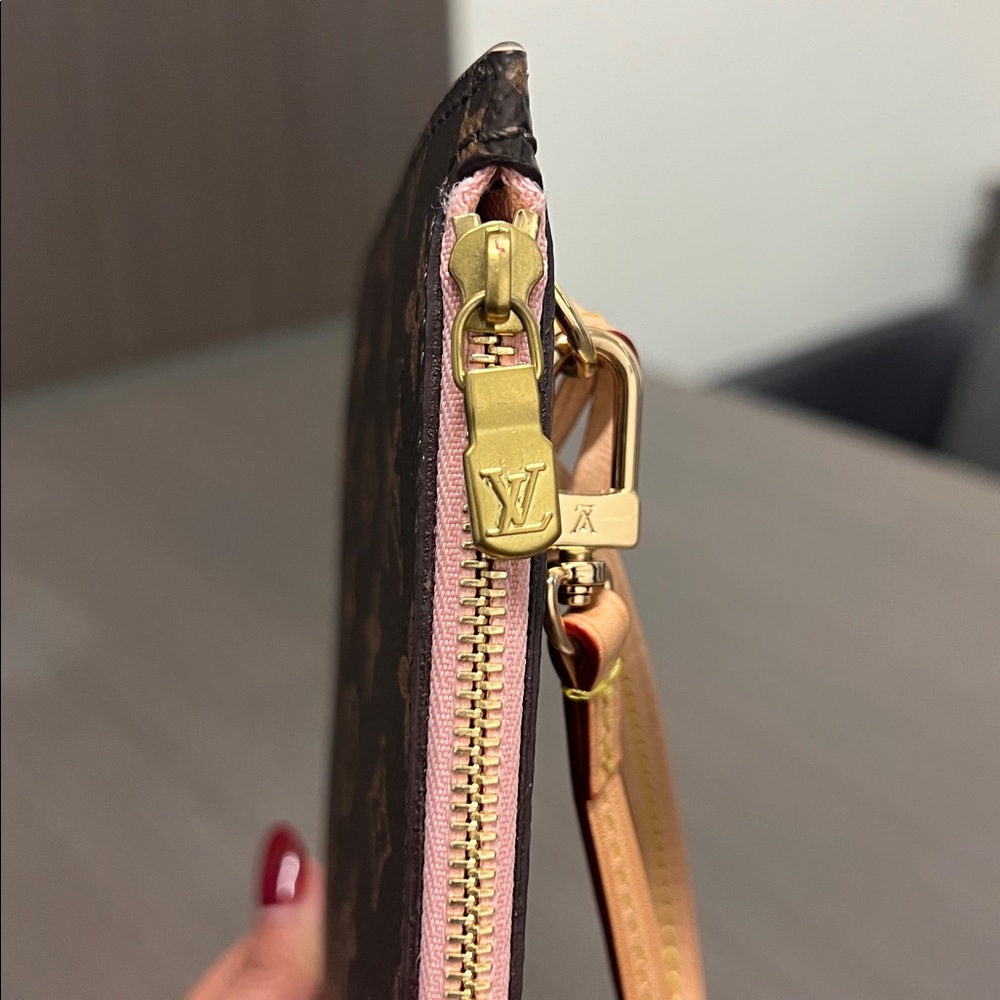 Louis Vuitton Monogram Pink Wristlet Neverfull GM EXCELLENT Condition Box & Bag - Picture 12 of 15